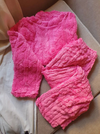 2X1 PIJAMA NUBE + 2 PARES DE CALCETINES TÉRMICOS DE REGALO